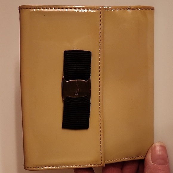 Salvatore Ferragamo wallet - Picture 11 of 13